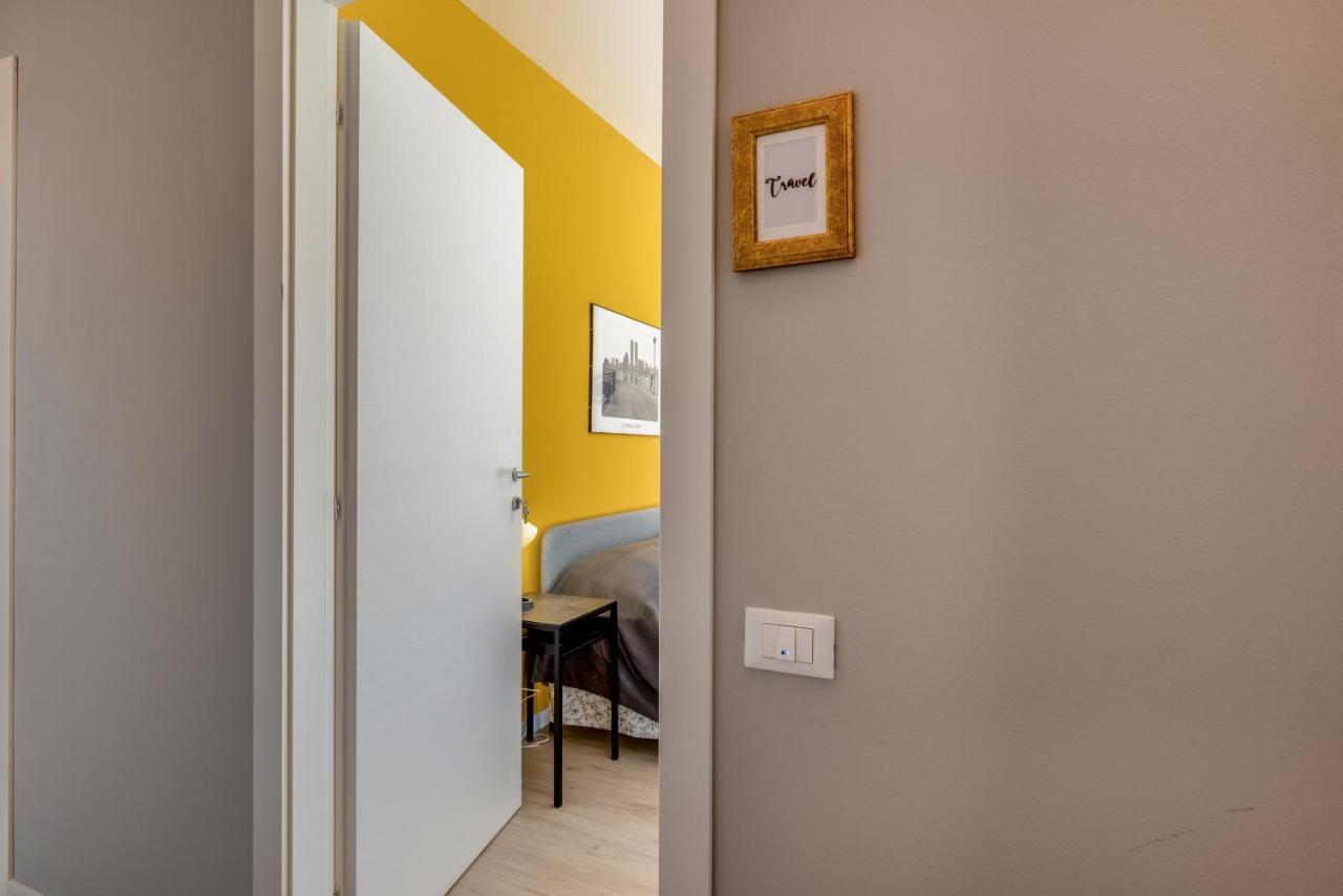Family & Friends Rooms With Shared Bathroom Padova Eksteriør bilde